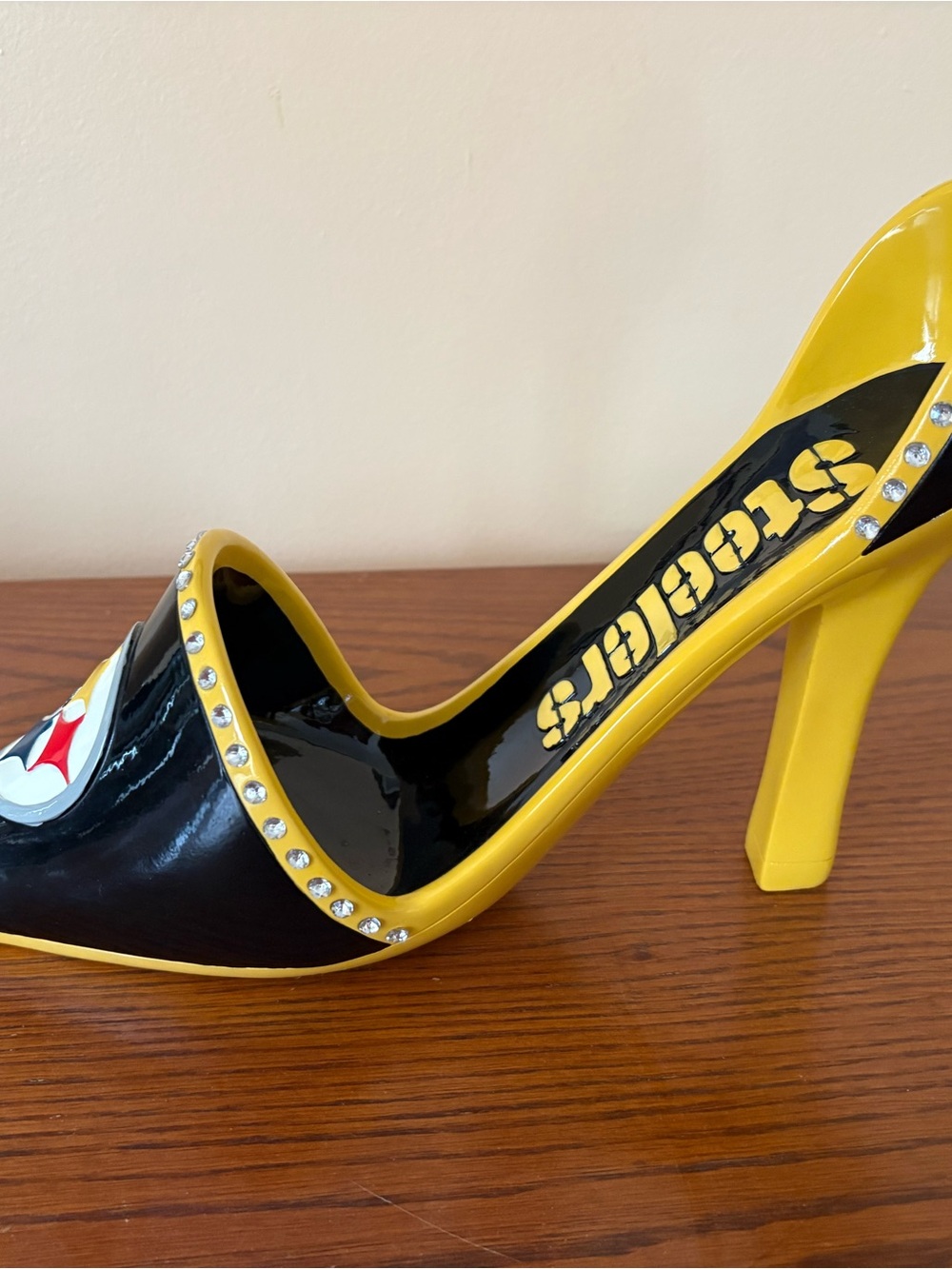 Pittsburgh Steelers Black and Yellow Wine Bottle holder - Picture 5 of 6